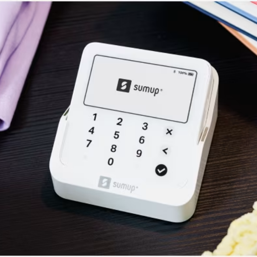 SumUp Solo Lite card reader with charging cradle